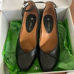 Black leather dress shoes, size 7.5